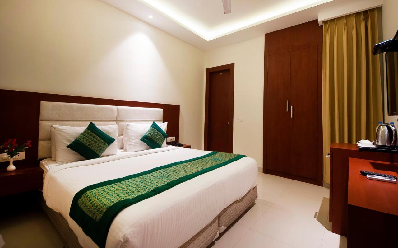 Hotel Z Suite-Near Delhi Airport Nuova Delhi Esterno foto